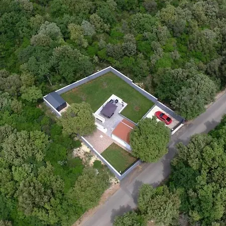 In Park Forest Soline Near The Sea Appartamento *